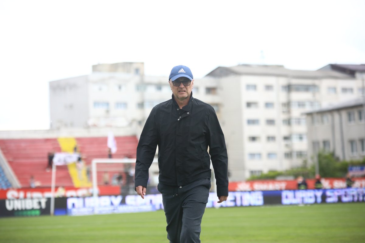 Leo Grozavu a avut toate motivele să răsufle ușurat după finalul partidelor din play-out