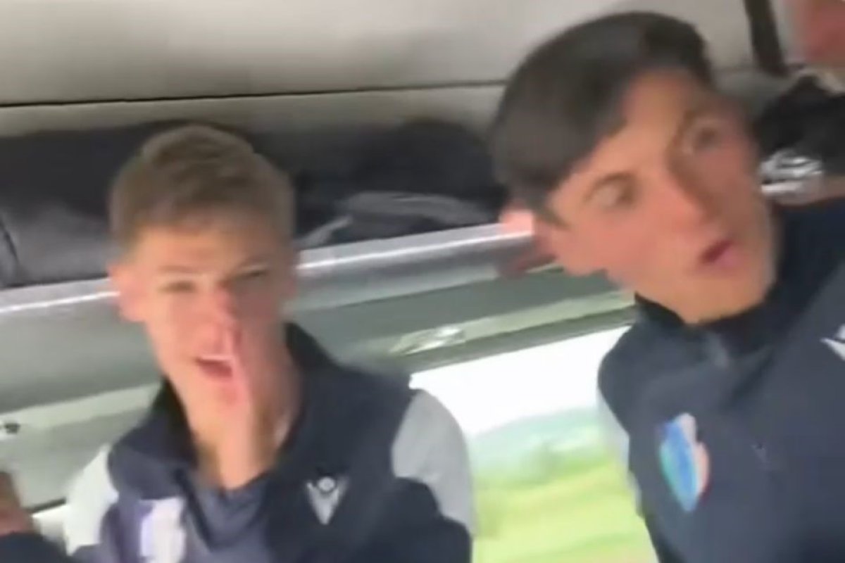 Fotbaliștii de la FC Argeș, derapaj la adresa lui susținătorii lui Nicușor Dan