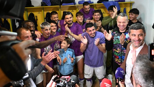 Derapaj suburban al jucătorilor lui FC Argeș la adresa votanților lui Nicușor Dan: ””Pentru toți b*******i”