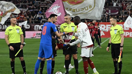 Rapid, mesaj ironic după premierea lui Radu Petrescu de către Kyros Vassaras: ”Nu putem să tratăm aceste furturi ca pe o normalitate”