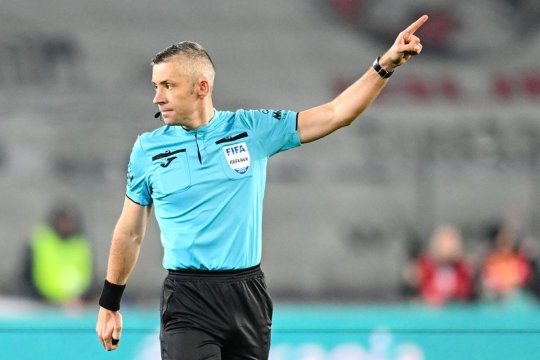 5.000 de euro pentru Radu Petrescu după ce a greșit la Rapid - FCSB: ”Nu a fost suspendat, a fost recompensat”