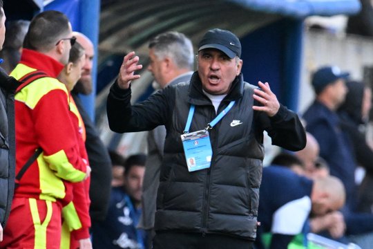 Hagi și-a ieșit din minți la conferință: ”Sunt singur! Am făcut ce trebuie pentru sportul românesc”