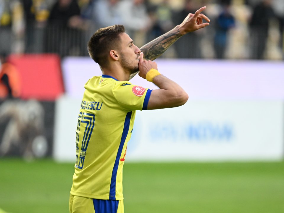 OFICIAL | Universitatea Craiova a anunțat transferul lui Rădulescu: ”Nu mai dați scroll, este leu cu acte”