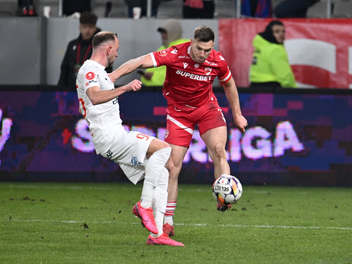 Dennis Politic este dorit de FCSB