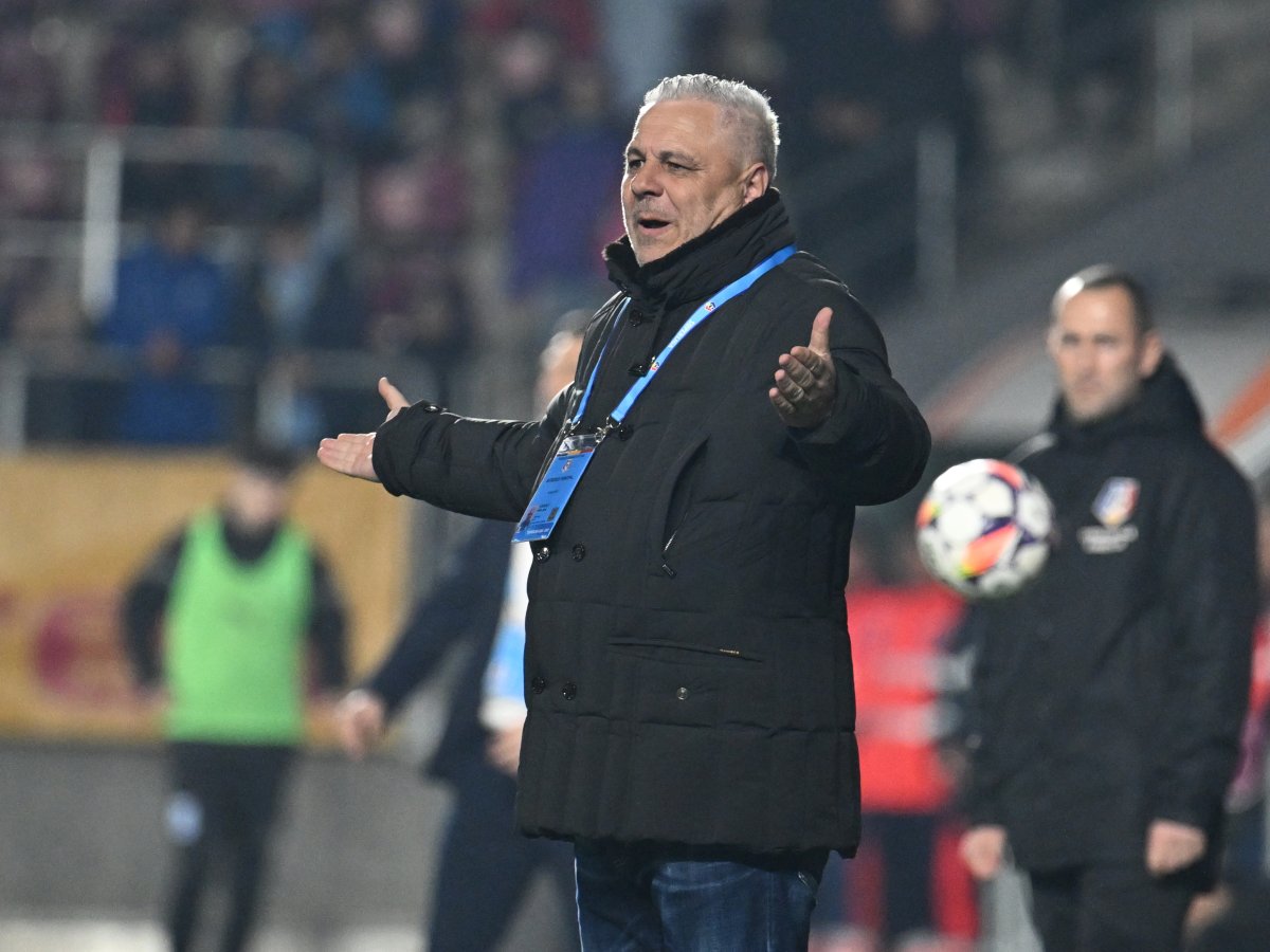 Marius Șumudică a părăsit Rapidul după fix 9 luni petrecute pe Giulești