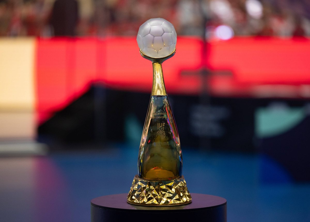 Trofeul acordat câștigătoarei CM de handbal de handbal feminin