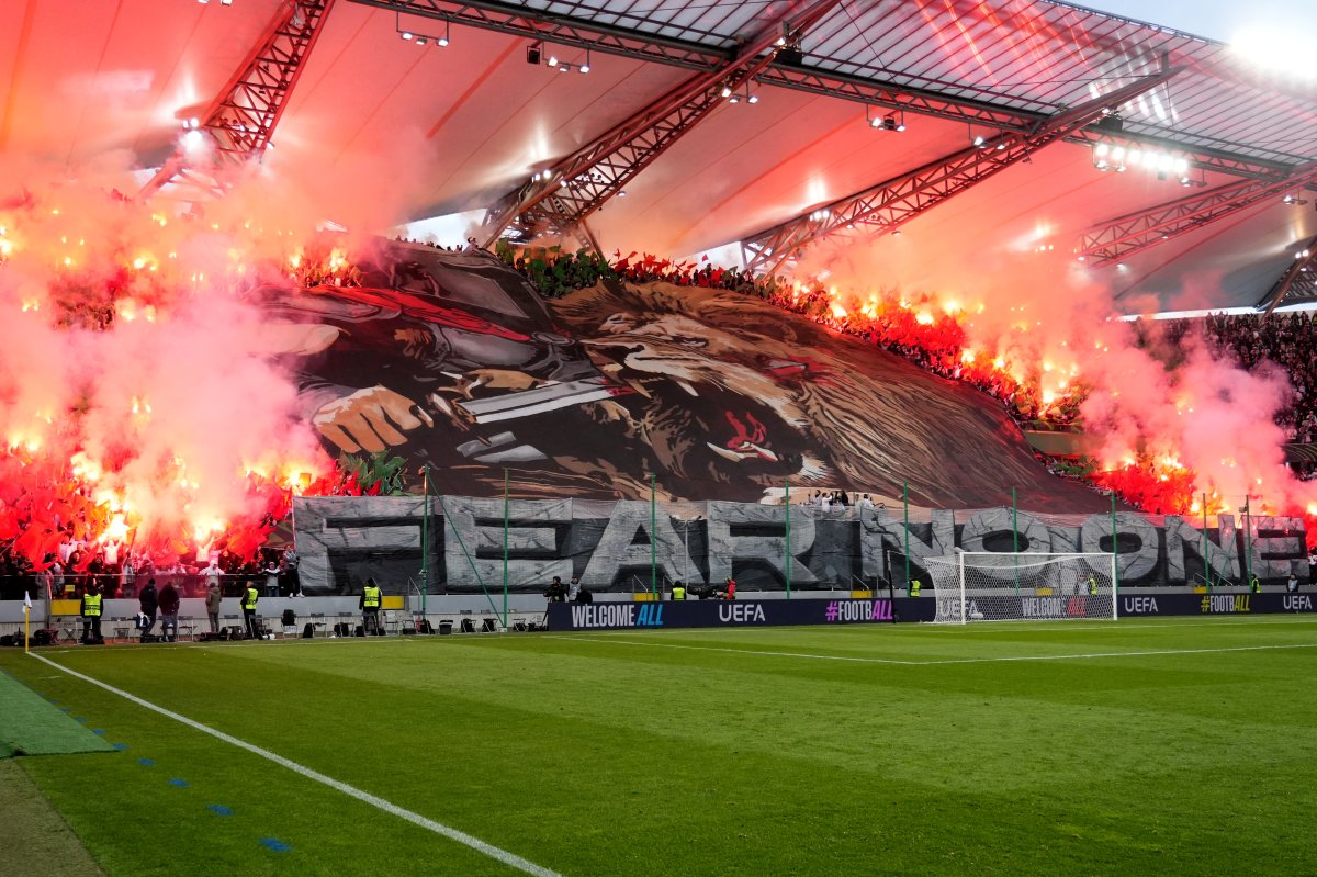 Suporterii lui Legia Varșovia, printre cei mai fanatici din Europa