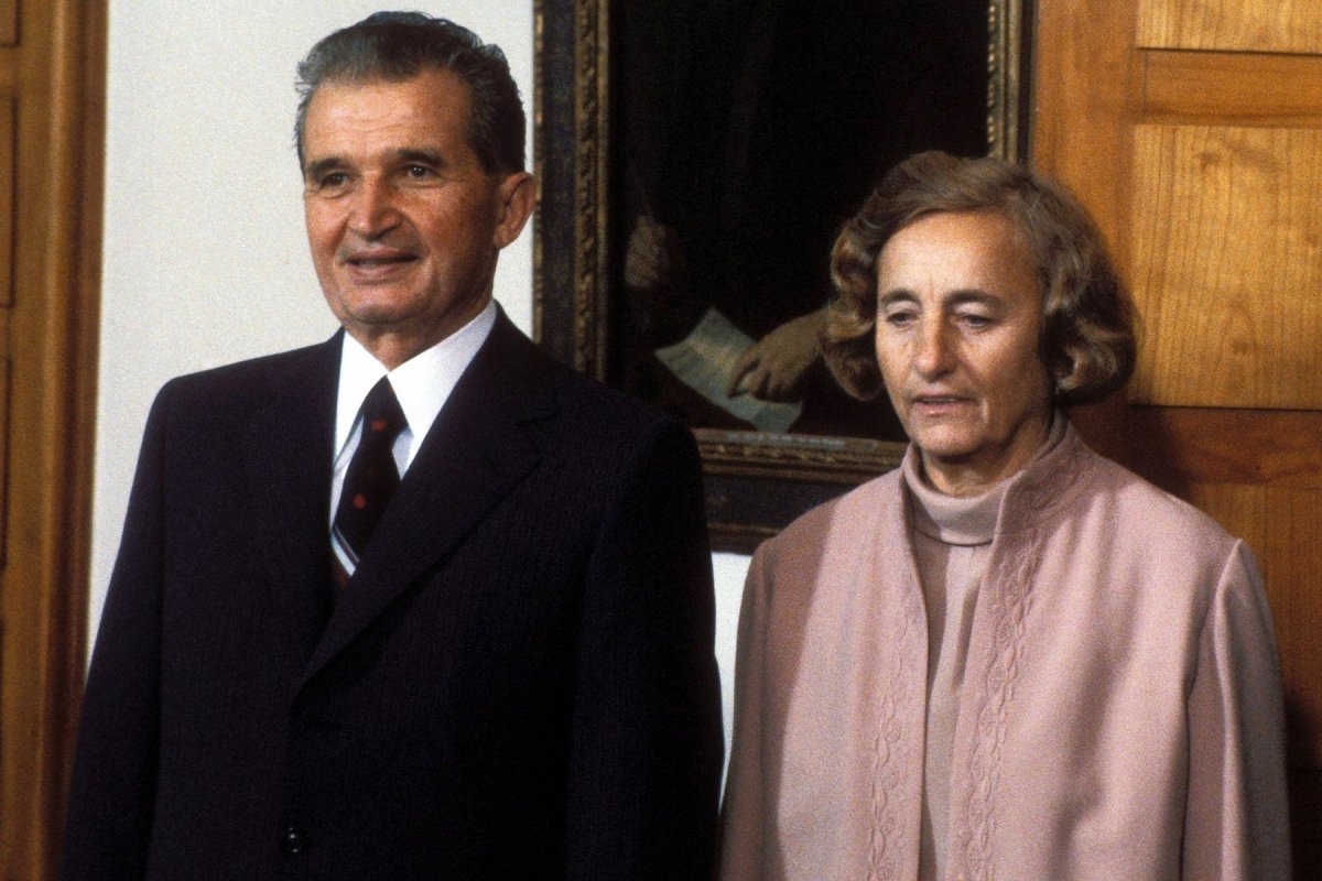 Elena Ceaușescu a fost soția fostului dictator comunist, Nicolae Ceaușescu