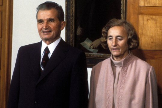 Elena Ceaușescu a avut un cuvânt greu în fotbalul românesc! Ce decizii lua soția dictatorului: ”O lăsa mai deoparte și noi stăteam și așteptam”