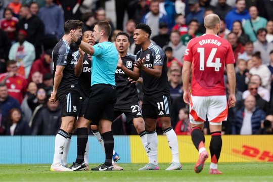 Scandal de proporții în Premier League! Au ratat calificarea în Champions League după o fază controversată și au răbufnit. Ce spune regulamentul