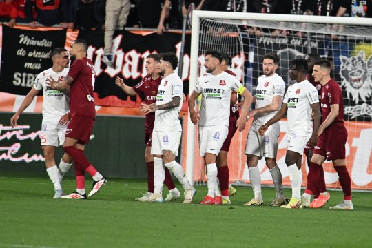 Rapid, încă departe să obțină transferul mult dorit: "Să crezi că se va sări la 1 milion este o nebunie"