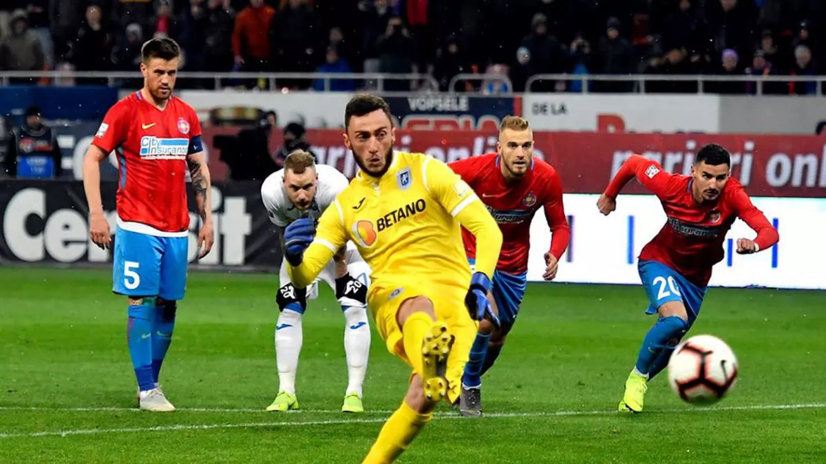 Pigliacelli a marcat un gol din penalty împotriva lui FCSB