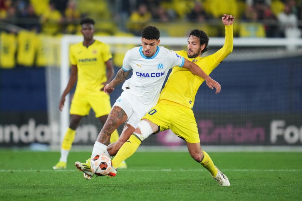 Luis Henrique (foto, în alb) a semnat cu Inter Milano