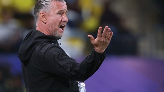 Reghecampf nu mai semnează! Șefii clubului negociază cu un alt antrenor român