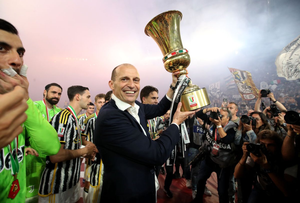 Massimiliano Allegri a cucerit cinci titluri în Serie A cu Juventus și unul cu AC Milan, în 2011