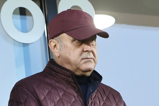 Dan Șucu a coborât la vestiar imediat după victoria cu Universitatea Craiova. Ce le-a spus jucătorilor
