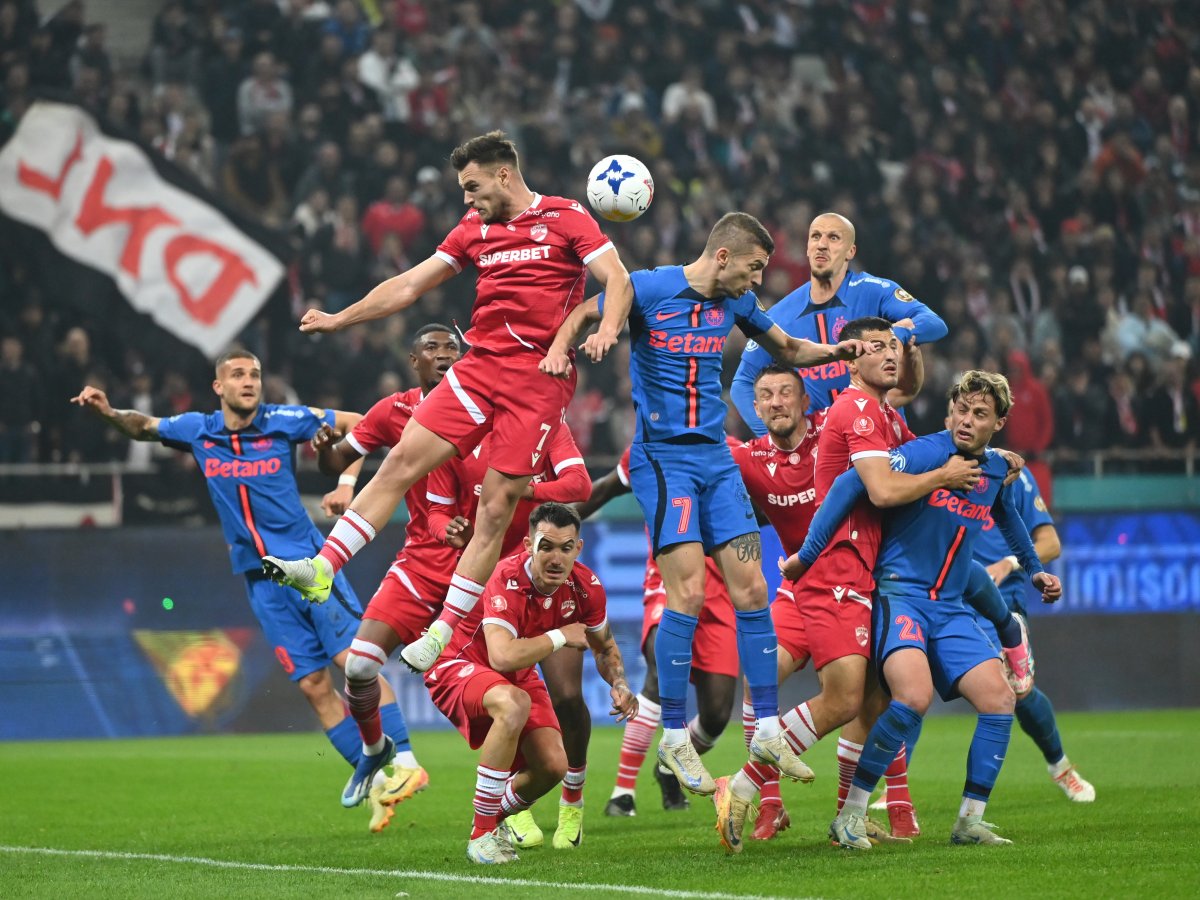 FCSB a bătut-o pe Dinamo de fiecare dată în precedentele 4 confruntări din acest sezon