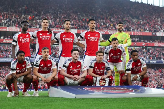 Real Madrid insistă pentru noul fotbalist-minune al Angliei, în vârstă de 18 ani, care ezită să semneze un nou contract cu Arsenal