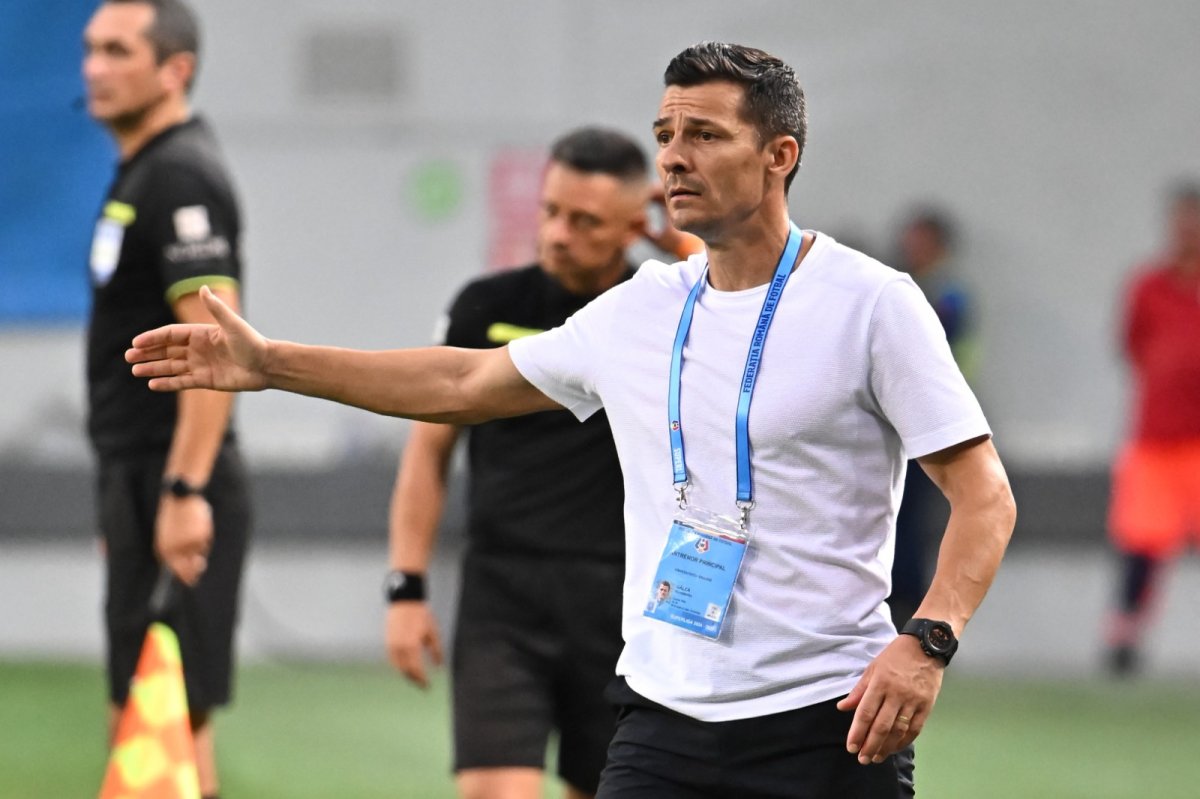 Constantin Gâlcă a câștigat 4 titluri cu Steaua, din postura de jucător
