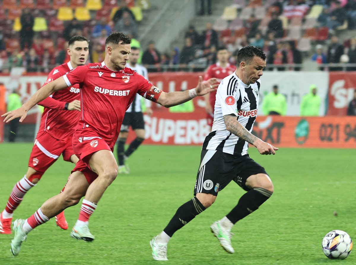 Dennis Politic a ajuns la Dinamo în 2023. Extrema stânga a bifat 63 de apariții și a marcat 14 goluri