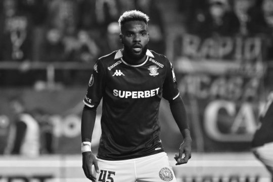 Aaron Boupendza a fost înmormântat. Fostul jucător al Rapidului a fost decorat post-mortem de statul gabonez