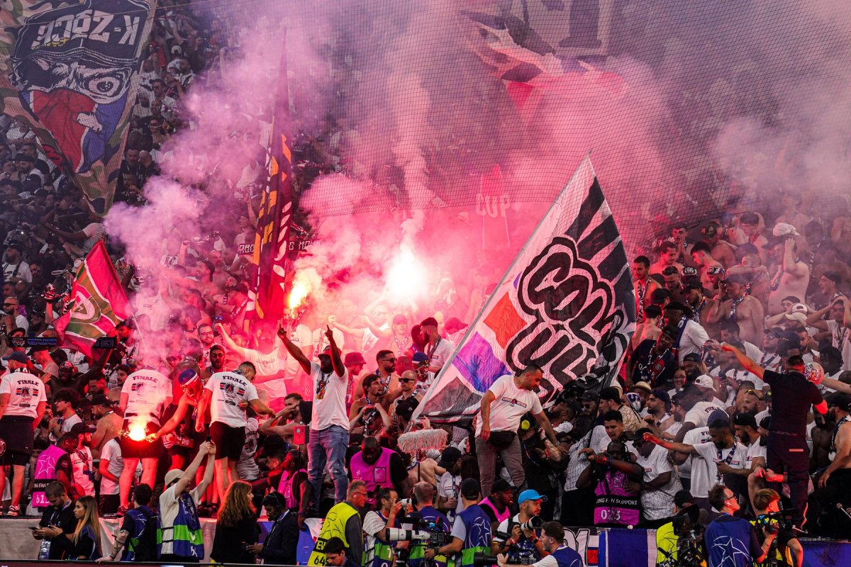 Suporterii PSG la finala Ligii Campionilor