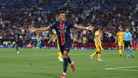 Fostul mare atacant englez: ”Cine are nevoie de Kylian Mbappe când îl ai pe Desire Doue?”