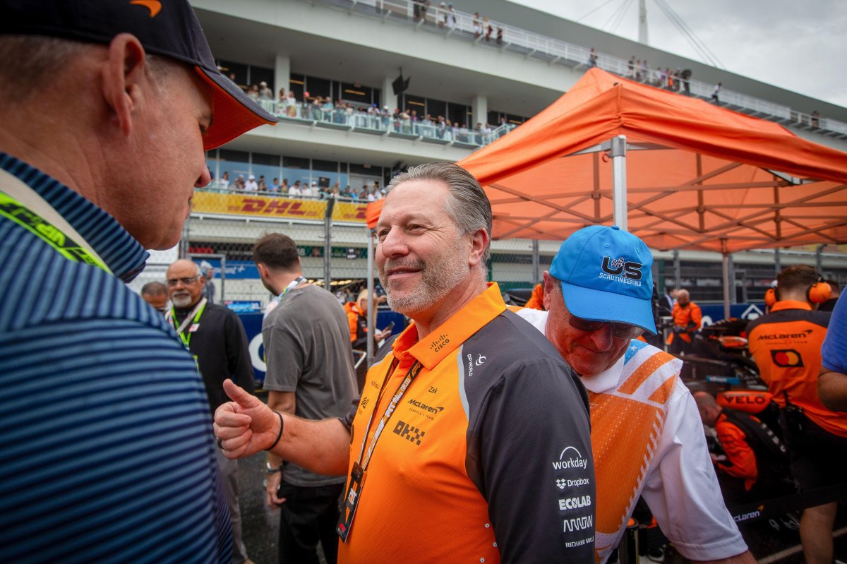 Zak Brown i-a ironizat pe rivalii de la Red Bull