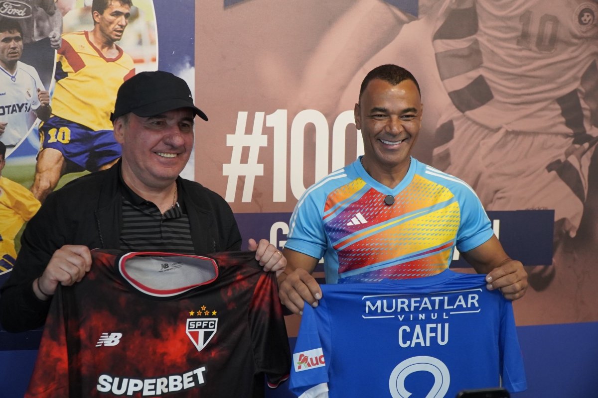 Gică Hagi vizitat de omul de care a ridicat Cupa Mondială pentru Brazilia
