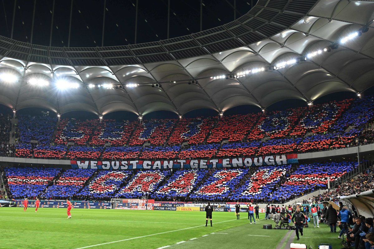 Atmosferă de derby la FCSB - Dinamo! Scenografia și bannerele pregătite de suporteri: ”Trei zile dacă mai trăiesc”
