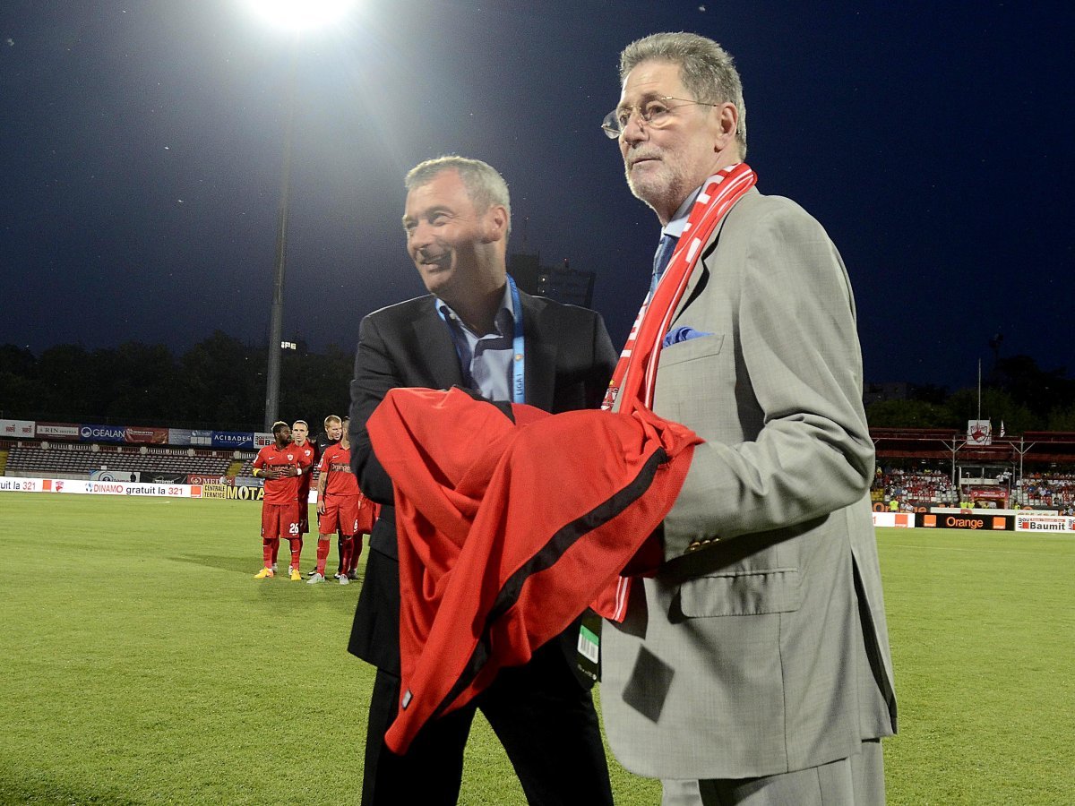 Cornel Dinu a câștigat două titluri cu Dinamo din postura de antrenor
