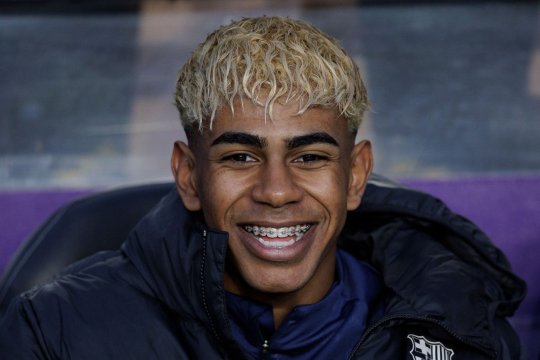 Barcelona dă lovitura! Lamine Yamal își prelungește contractul