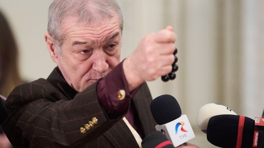 Gigi Becali, discurs mistic, presărat cu cântece religioase, la palat. Noi atacuri la adresa lui Nicușor Dan și a comunității LGBTQ+