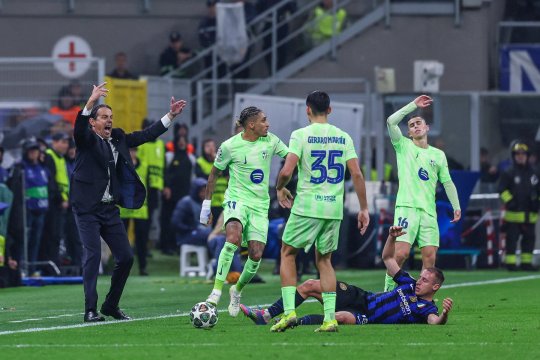 Ce nu s-a văzut la TV. Golul lui Calhanoglu a iscat un mare scandal pe teren în Inter - Barca 4-3
