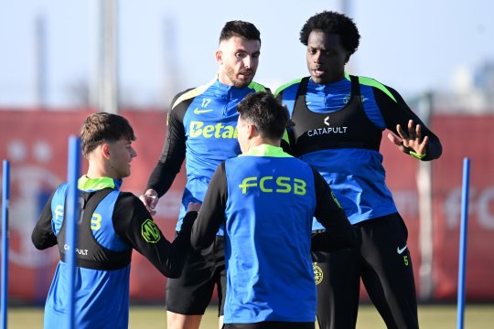 Cine e Pau Cubarsi de la FCSB. Scouterul care l-a descoperit: Valeriu Argăseală