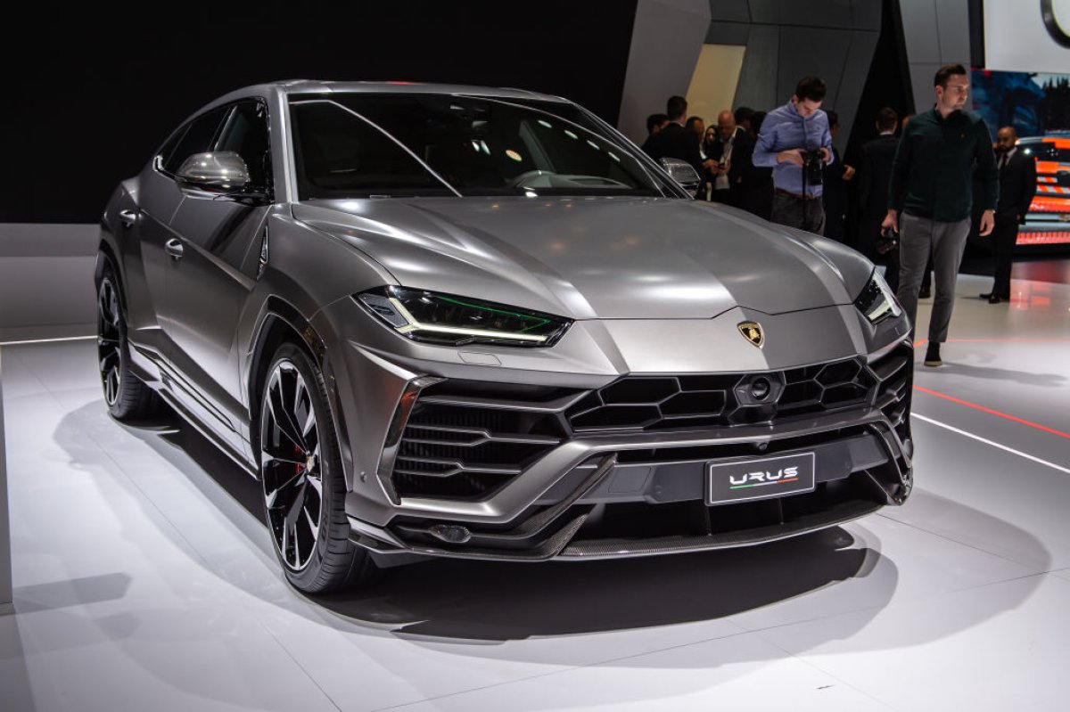 Noul Lamborghini Urus
