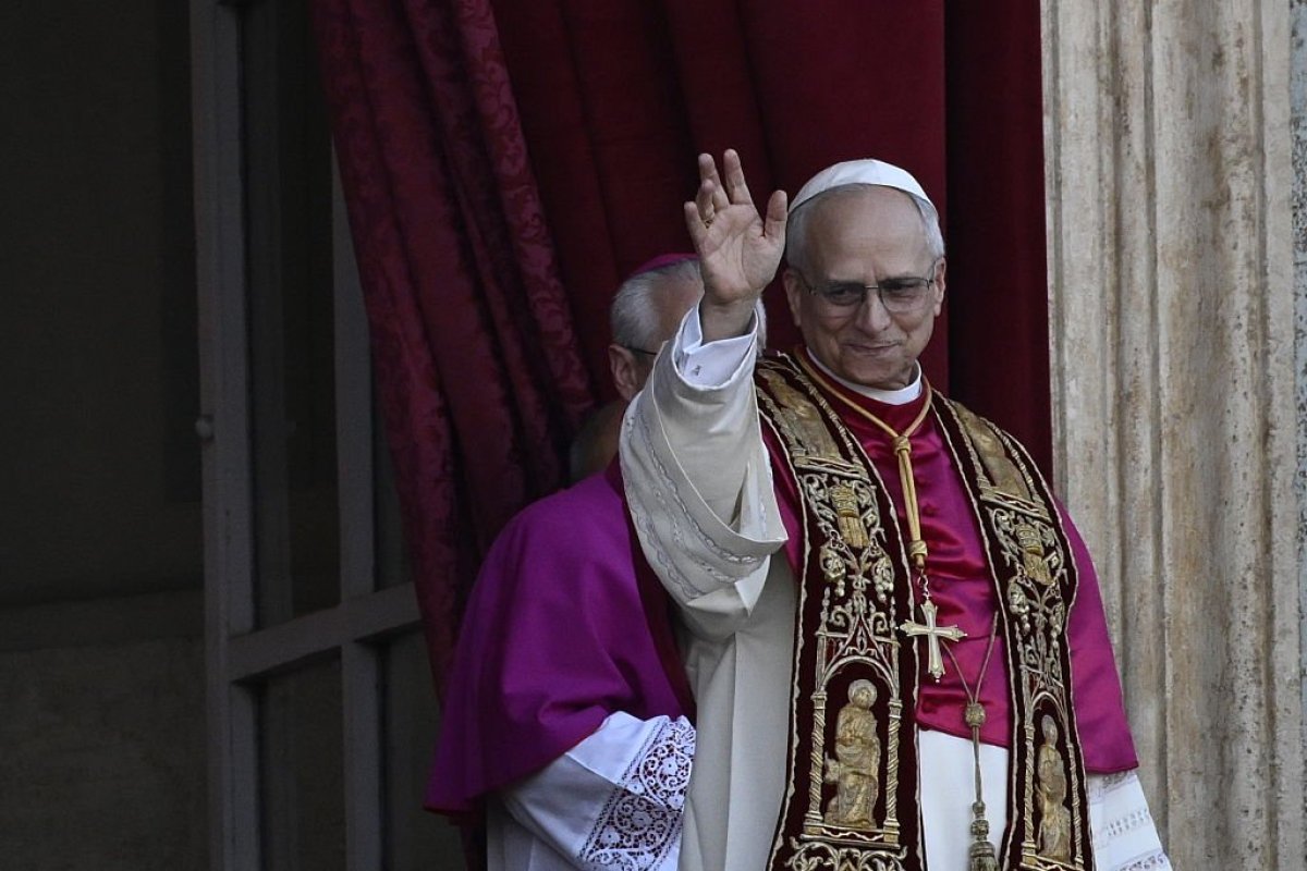 Noul Suveran Pontif l-a înlocuit pe Papa Francisc