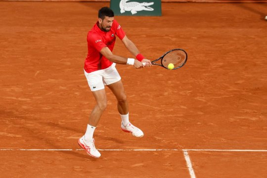 Novak Djokovic, calificat în optimile de finală la Roland Garros