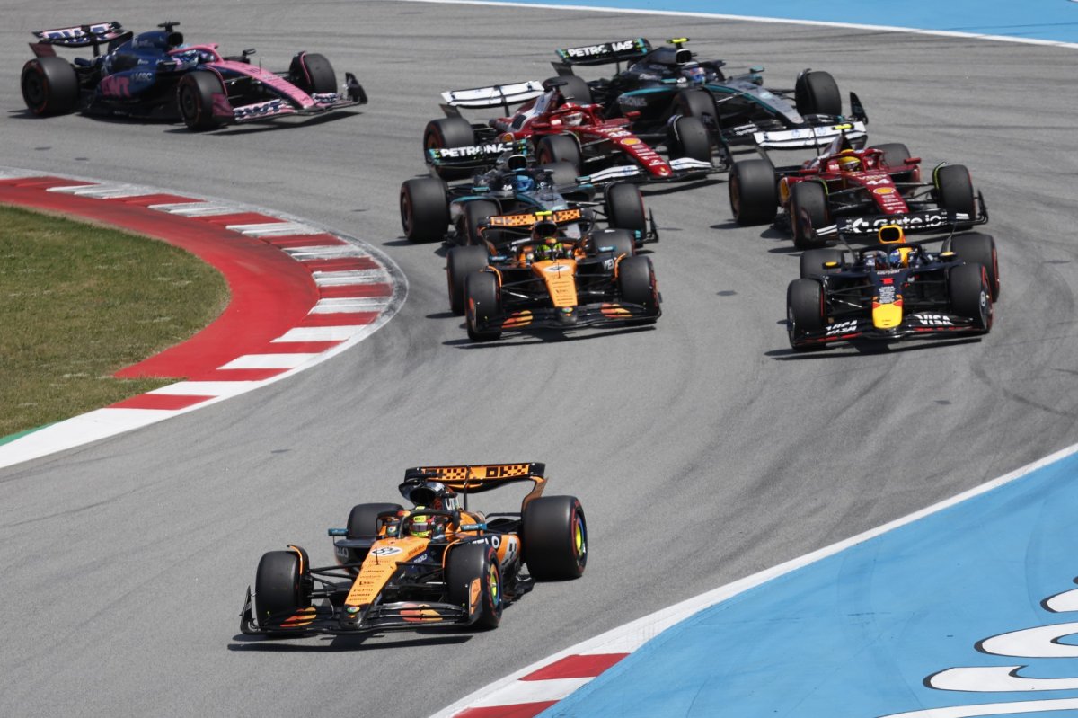 McLaren are 197 de puncte avans în fruntea clasamentului constructorilor în fața celor de la Ferrari