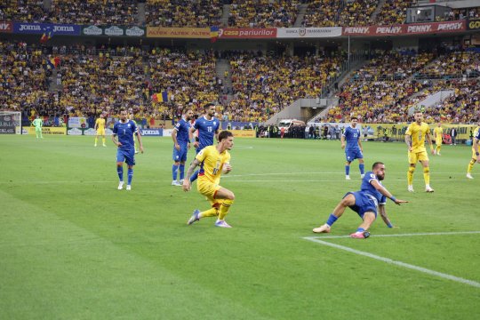 România - Cipru, 2-0. Tricolorii obțin o victorie care îi menține în cursa de calificare