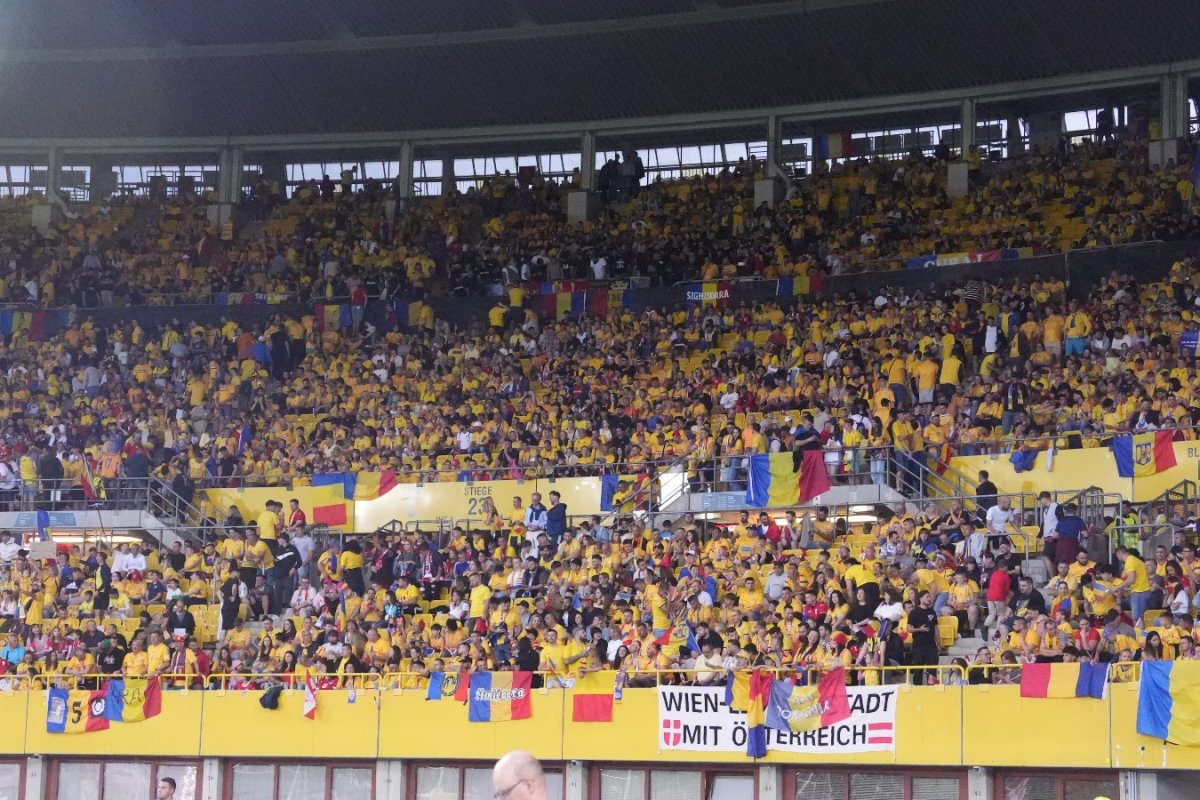 Fanii români au luat cu asalt Viena
