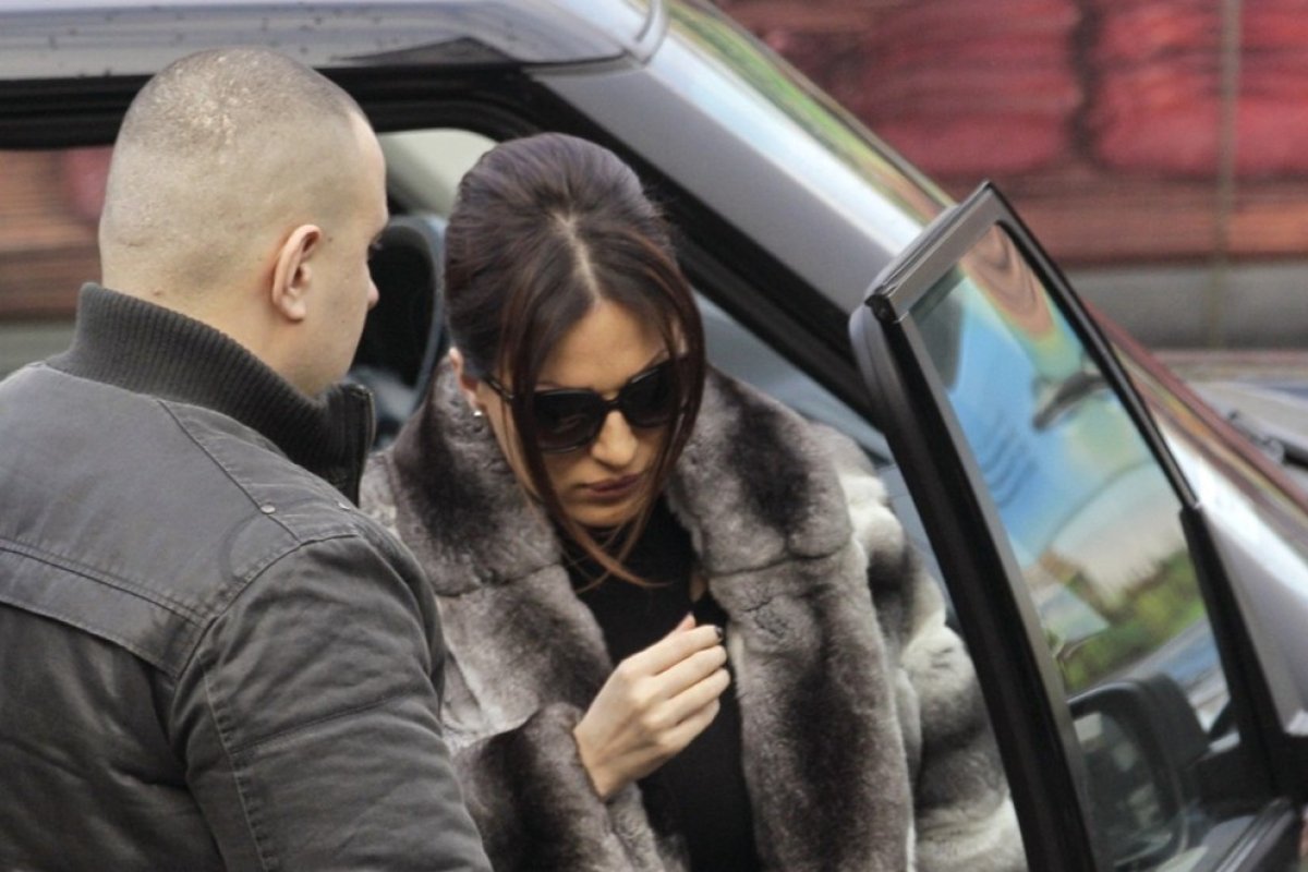 Svetlana Ražnatović, cunoscută drept Ceca, nu a fost ferită de problemele cu legea, iar în 2011 a fost condamnată pentru delapidare și port ilegal de armă de foc