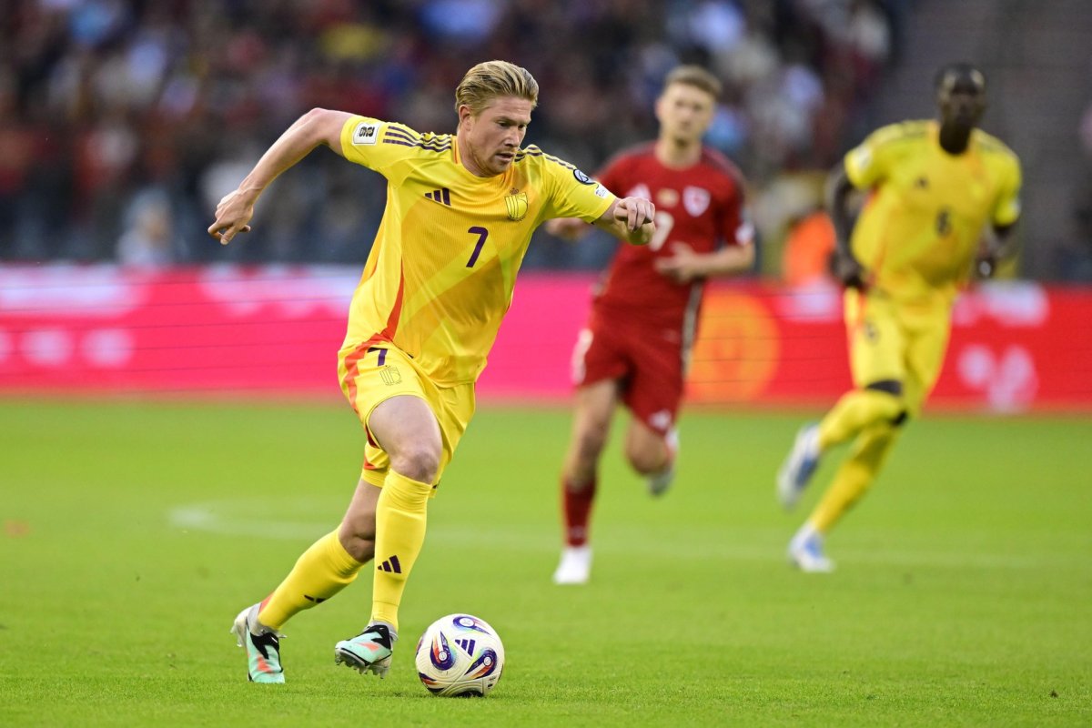 Kevin de Bruyne a semnat cu Napoli