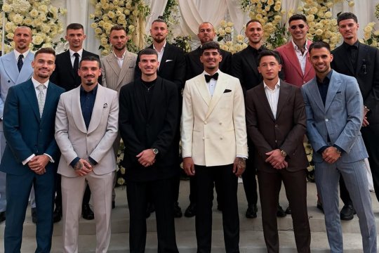 Fotbaliștii lui FCSB ”s-au înghesuit” la nunta lui Florinel Coman! Tănase și Radunovic, distracție pe manele