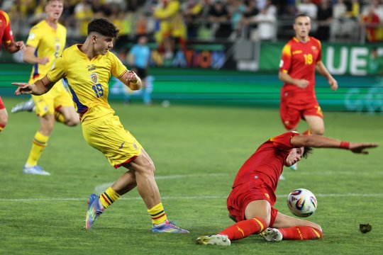 România U19 - Muntenegru U19 2-1! ”Tricolorii mici” debutează cu victorie la EURO