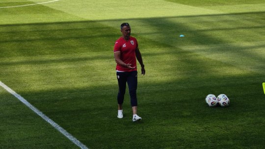 Daniel Pancu e antrenor principal, secund, preparator fizic. Cu ce surprinde Pancone în Slovacia