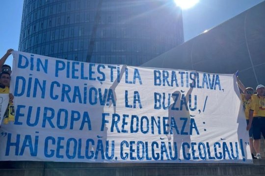Bratislava, locul unde românii dau naștere poveștilor de succes! Suporterii nu l-au uitat pe eroul Geolgău și momentul său de glorie din 1983