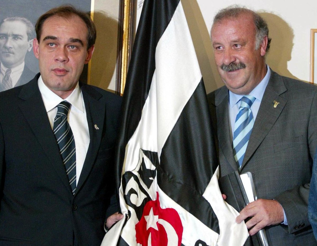 Vicente del Bosque, în momentul prezentării oficiale la Beșiktaș