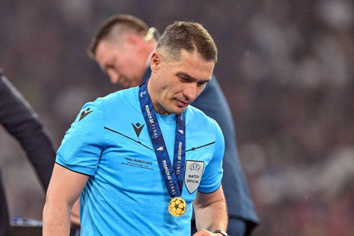 Istvan Kovacs arbitrează la Campionatul Mondial al Cluburilor