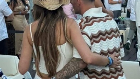 Starul englez ”joacă doar în deplasare”. Fanii l-au filmat și i-au trimis soției